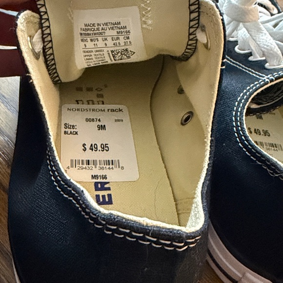 NWT Converse All-Star Chuck Taylor men’s 9 / women’s 11 / 11.75 inches long - Picture 5 of 8